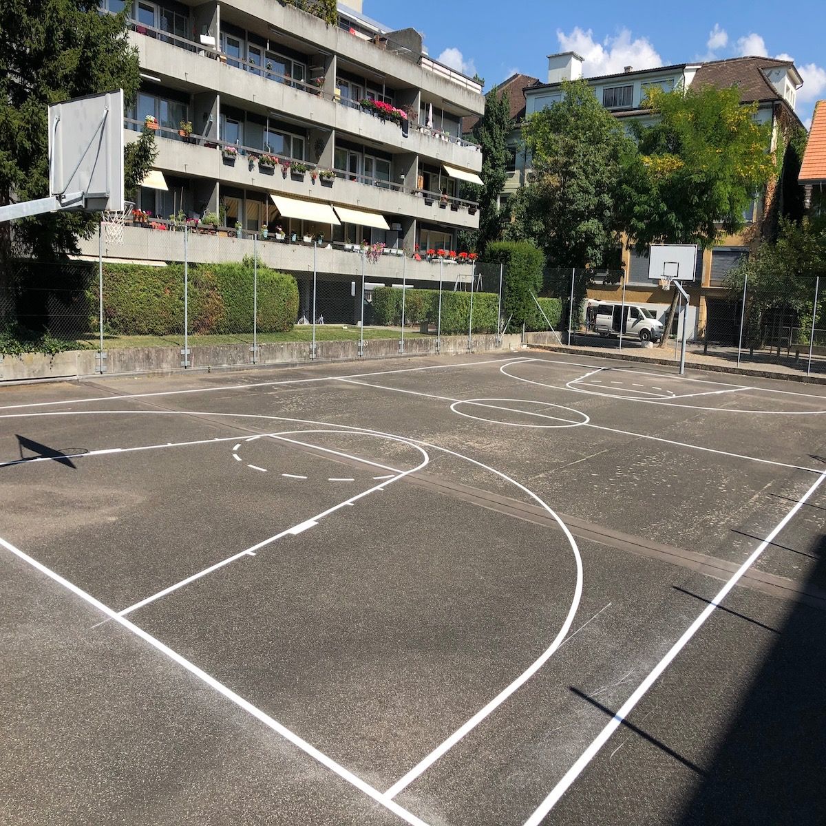 Basketballfeld Markierung