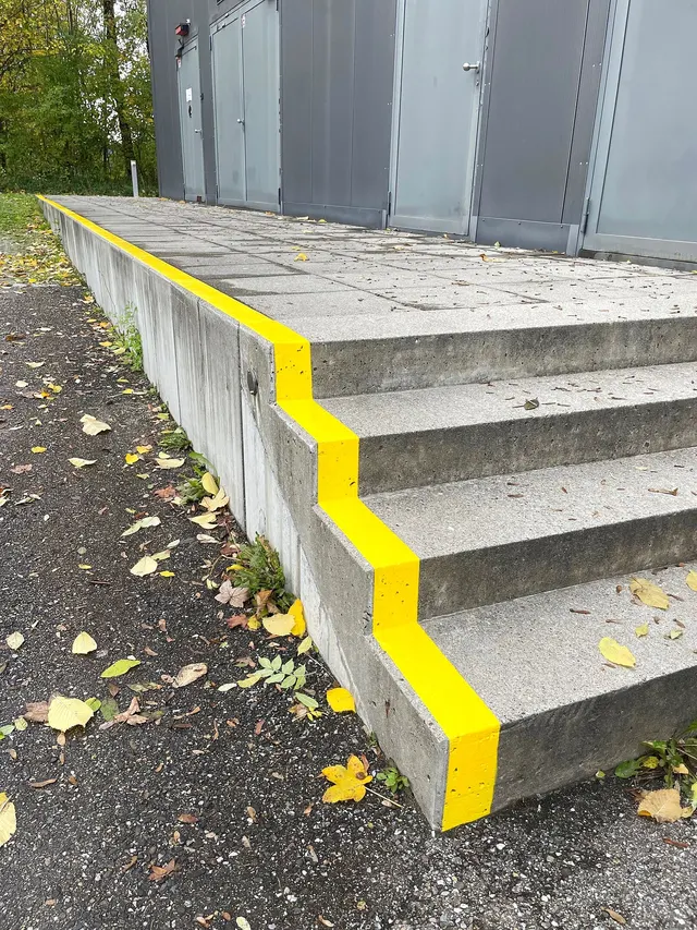 Treppenmarkierungen Schweiz – artmark MARKIERUNGEN